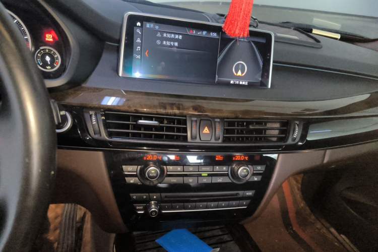 Used BMW X5 2017 xDrive28i Audio And AC Panel