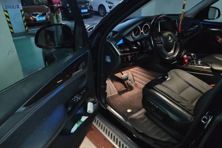 Used BMW X5 2017 xDrive28i Driver Seat