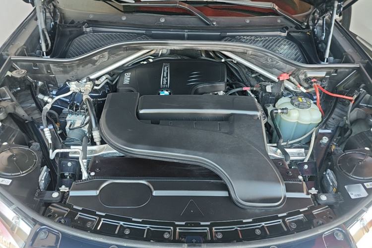 Used BMW X5 2017 xDrive28i Engine Bay