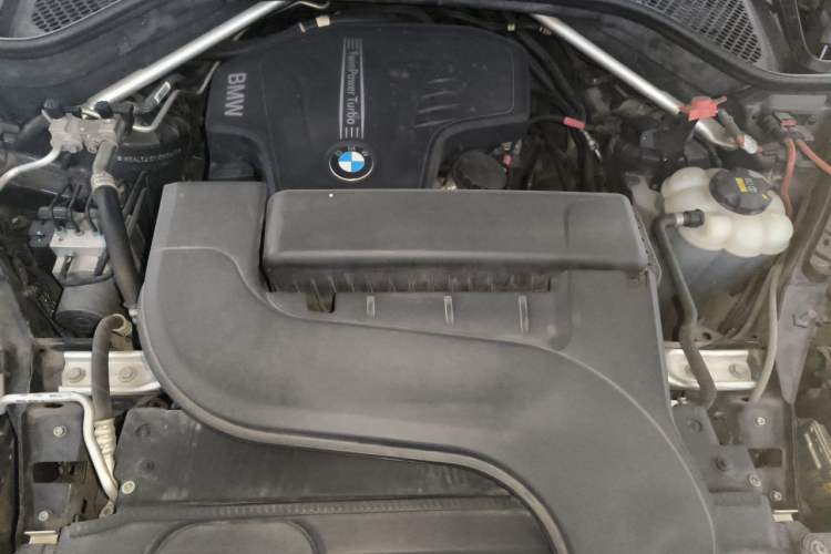 Used BMW X5 2017 xDrive28i Engine Bay