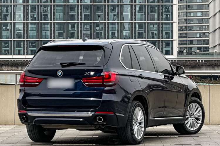 Used BMW X5 2017 xDrive28i Exterior 2