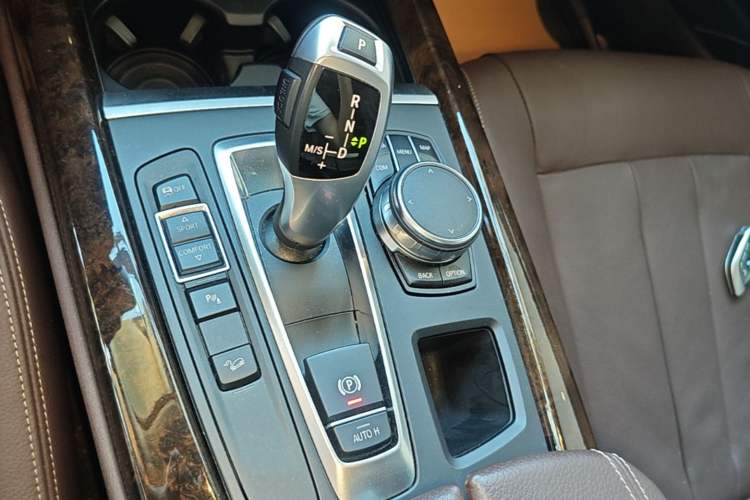 Used BMW X5 2017 xDrive28i Gear Lever