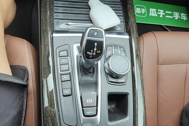 Used BMW X5 2017 xDrive35i Standard Model U.S. Specification Gear Lever