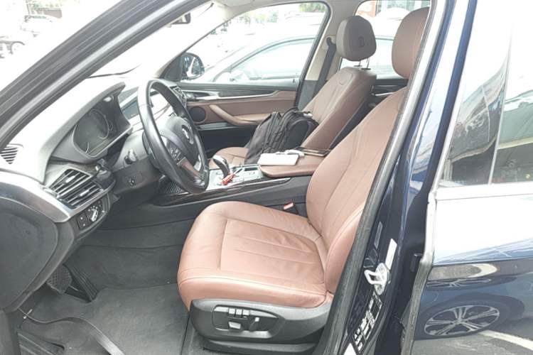 Used BMW X5 2017 xDrive35i Standard Model U.S. Specification Left Front Seat