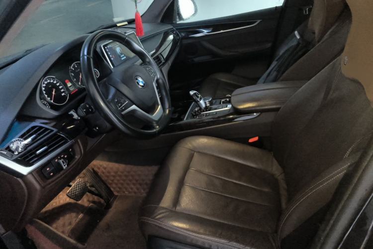 Used BMW X5 2017 xDrive28i Left Front Seat