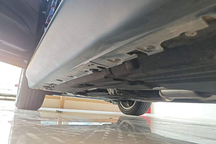 Used BMW X5 2017 xDrive28i Left Side Sill