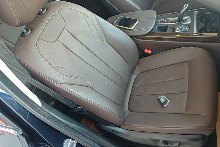 Used BMW X5 2017 xDrive28i Right Front Seat