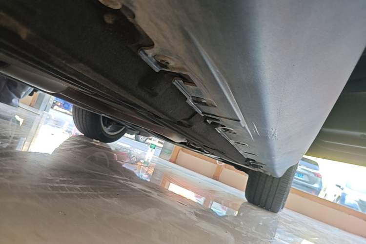 Used BMW X5 2017 xDrive28i Right Side Sill