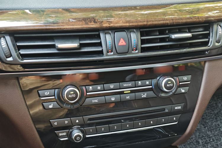 Used BMW X5 2017 xDrive35i Elegant Edition Audio And AC Panel
