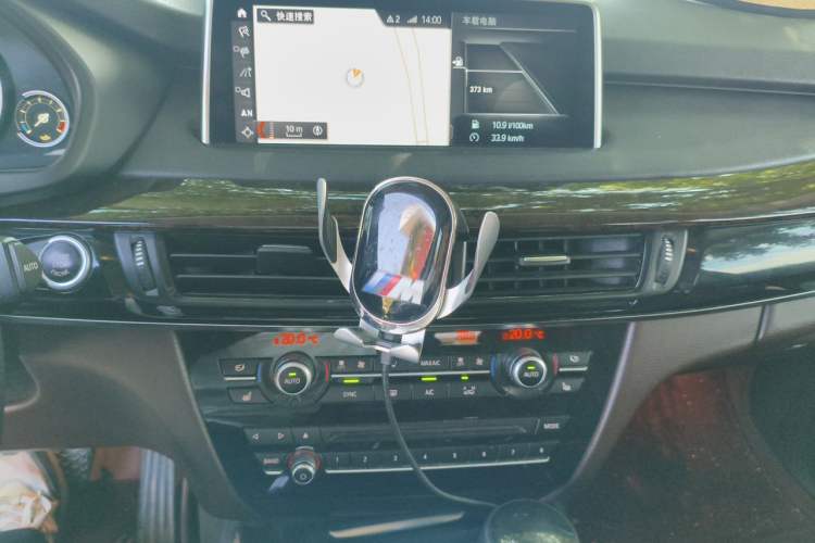 Used BMW X5 2017 xDrive28i Audio And AC Panel