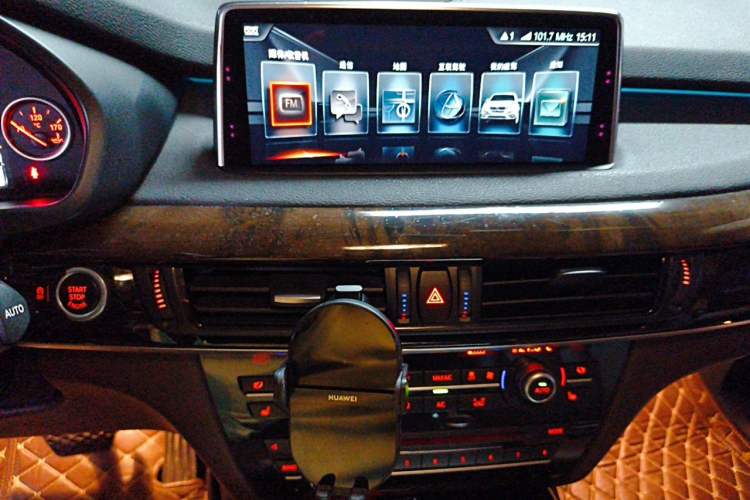 Used BMW X5 2017 xDrive28i Audio And AC Panel