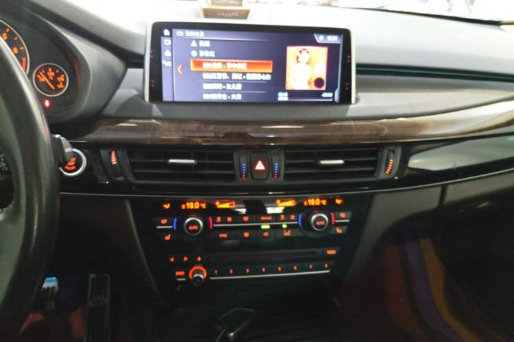 Used BMW X5 2017 xDrive35i Elegant Edition Audio And AC Panel