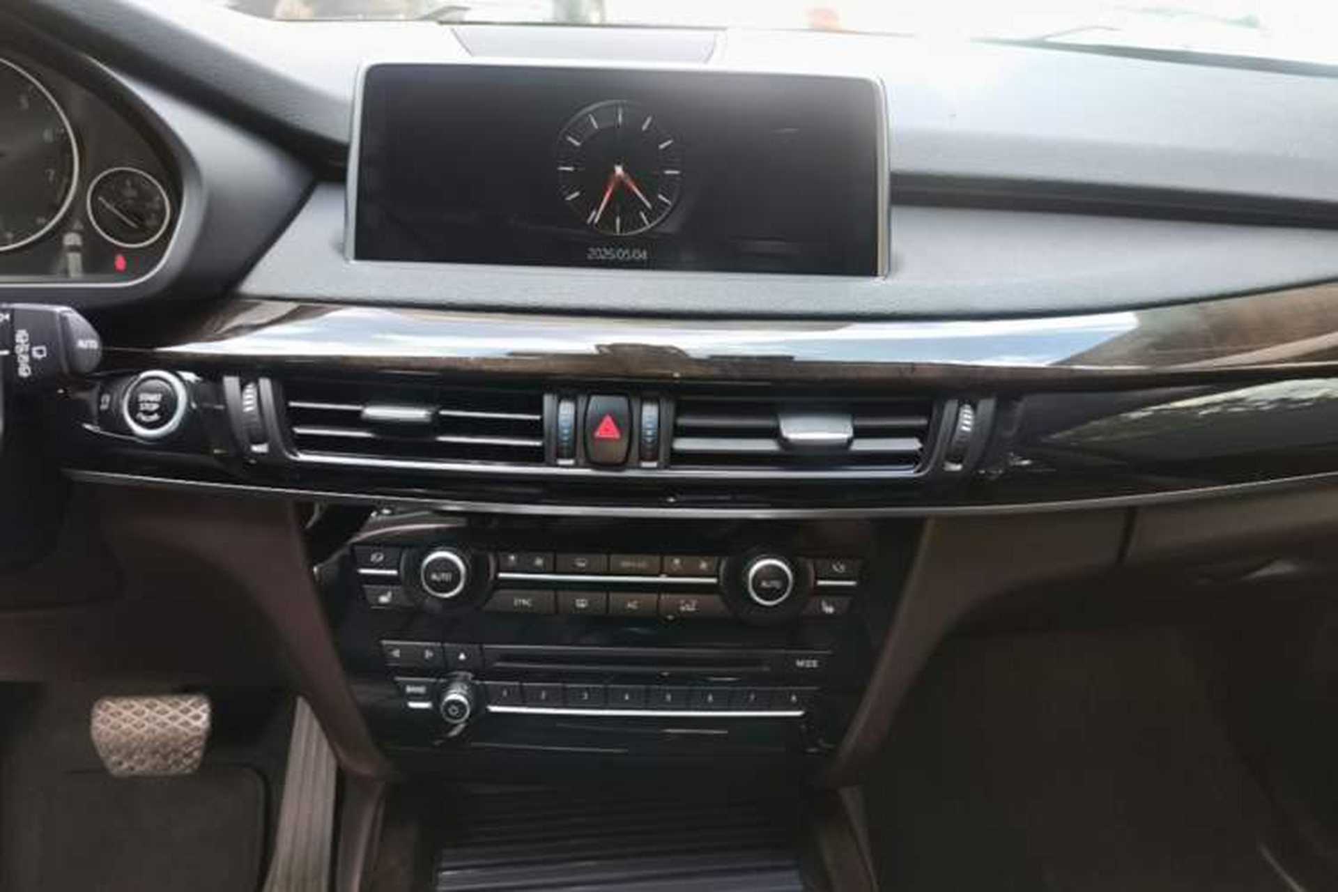Used BMW X5 2017 xDrive35i Elegant Edition Audio And AC Panel