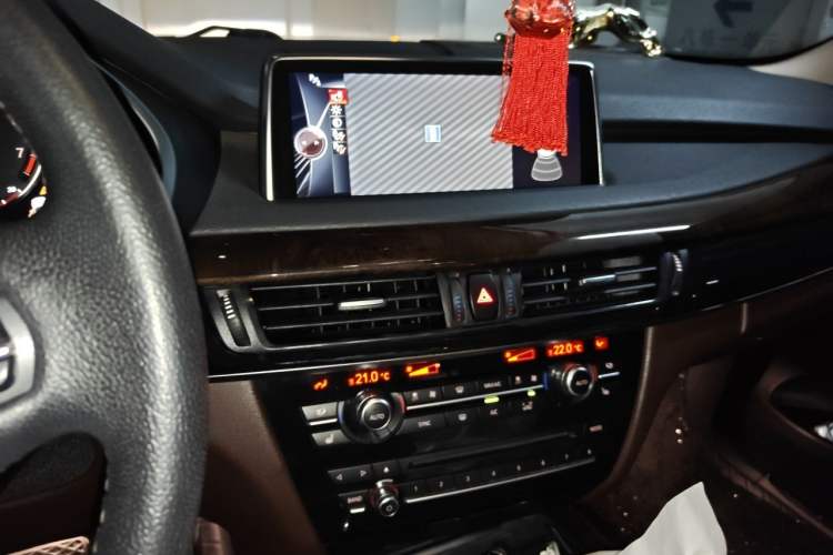 Used BMW X5 2017 xDrive35i Elegant Edition Audio And AC Panel
