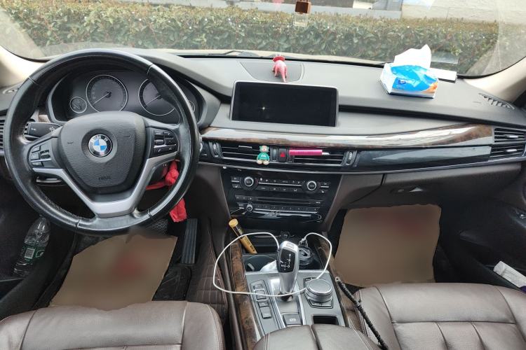 Used BMW X5 2017 xDrive35i Elegant Edition Center Console