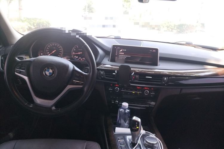 Used BMW X5 2017 xDrive28i Center Console