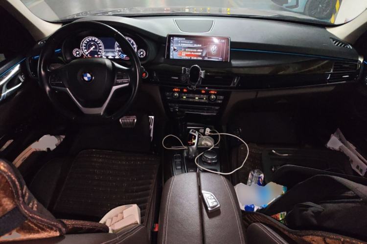 Used BMW X5 2017 xDrive28i Center Console