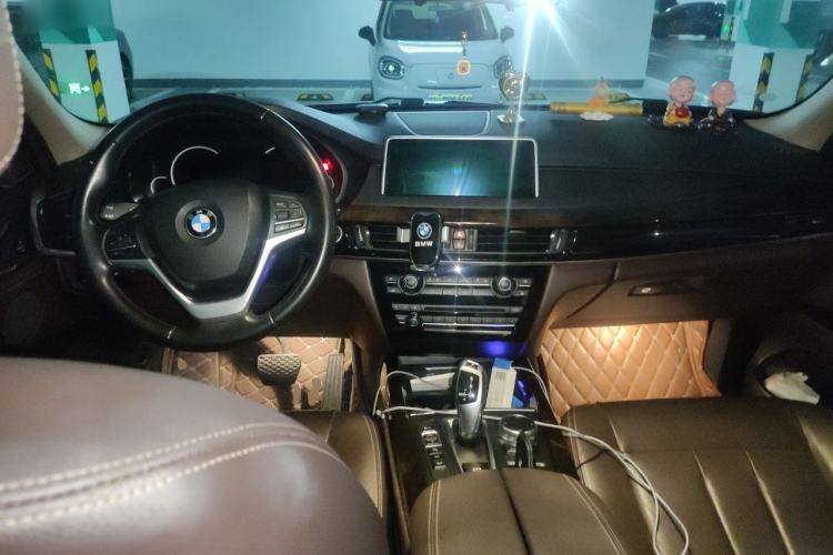 Used BMW X5 2017 xDrive35i Elegant Edition Center Console