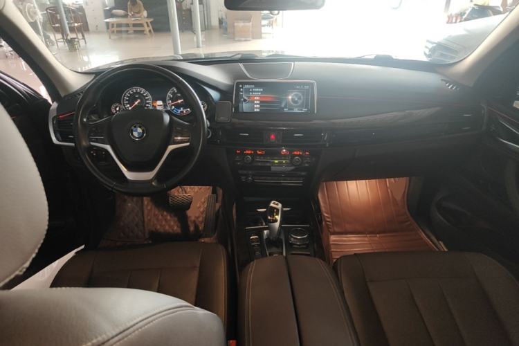 Used BMW X5 2017 xDrive35i Elegant Edition Center Console