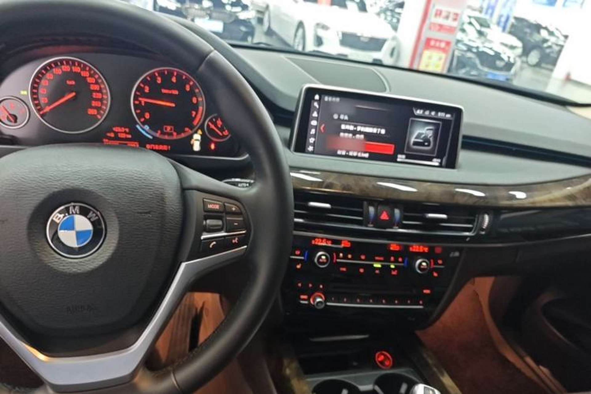 Used BMW X5 2017 xDrive28i Center Console