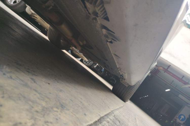 Used BMW X5 2017 xDrive28i Chassis Front Left