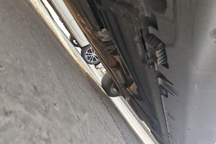 Used BMW X5 2017 xDrive28i Chassis Front Left