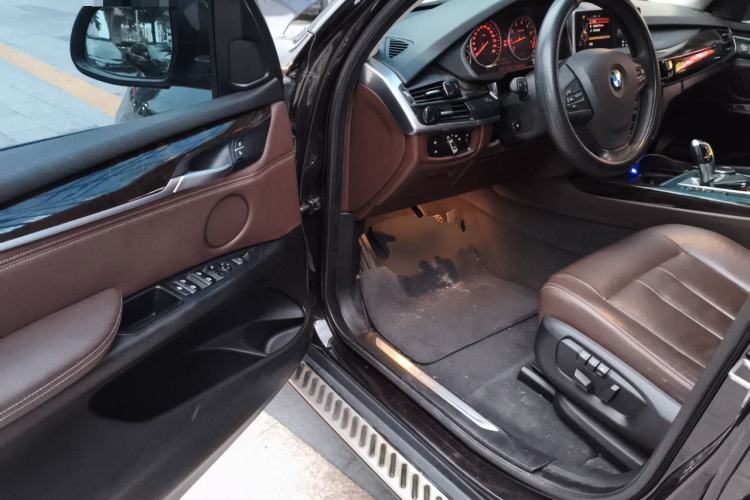 Used BMW X5 2017 xDrive35i Elegant Edition Driver Seat