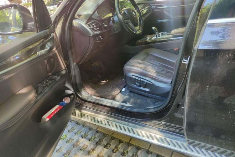 Used BMW X5 2017 xDrive28i Driver Seat