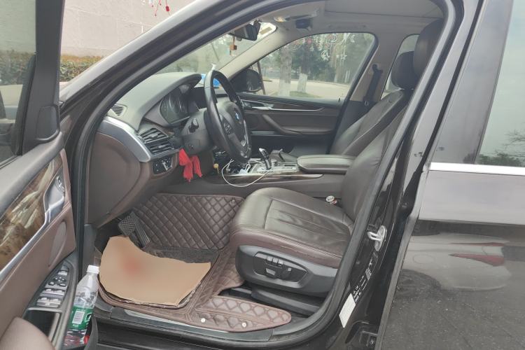 Used BMW X5 2017 xDrive35i Elegant Edition Driver Seat