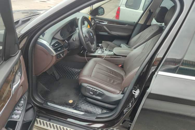 Used BMW X5 2017 xDrive28i Driver Seat