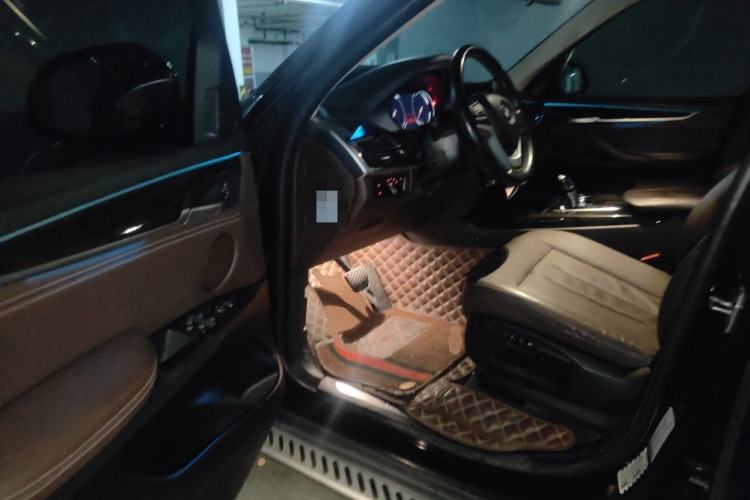 Used BMW X5 2017 xDrive35i Elegant Edition Driver Seat