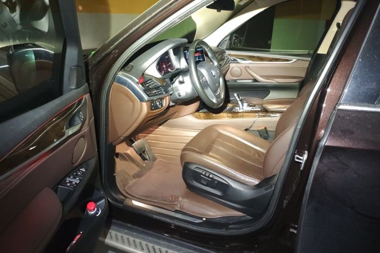 Used BMW X5 2017 xDrive28i Driver Seat