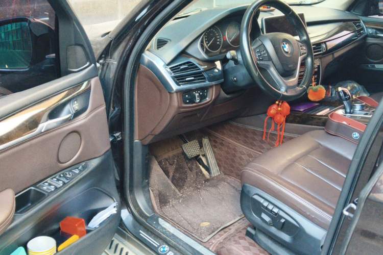 Used BMW X5 2017 xDrive35i Elegant Edition Driver Seat
