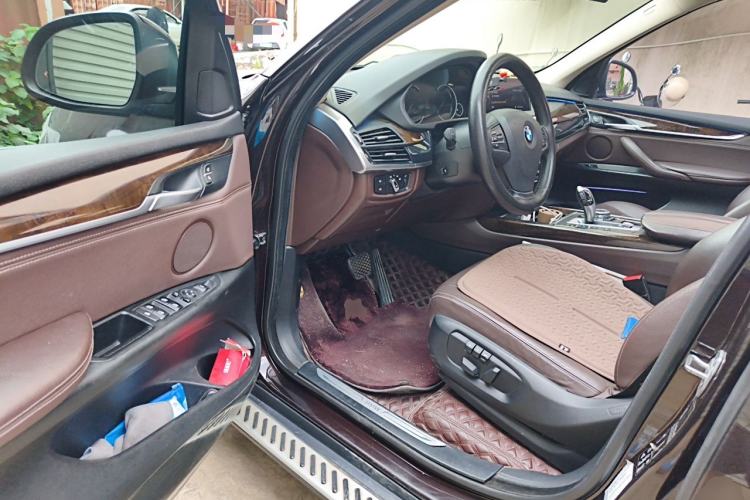 Used BMW X5 2017 xDrive35i Elegant Edition Driver Seat