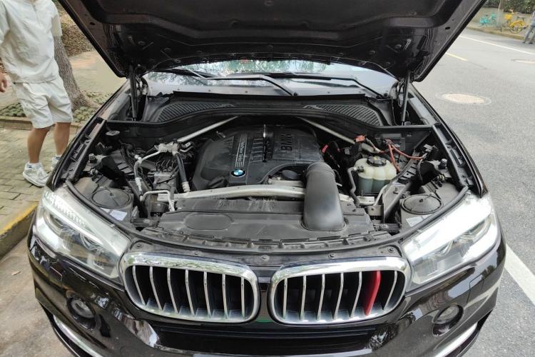Used BMW X5 2017 xDrive35i Elegant Edition Engine Bay