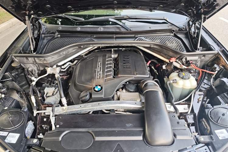 Used BMW X5 2017 xDrive35i Elegant Edition Engine Bay