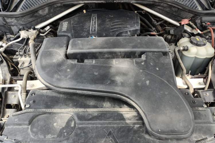Used BMW X5 2017 xDrive28i Engine Bay