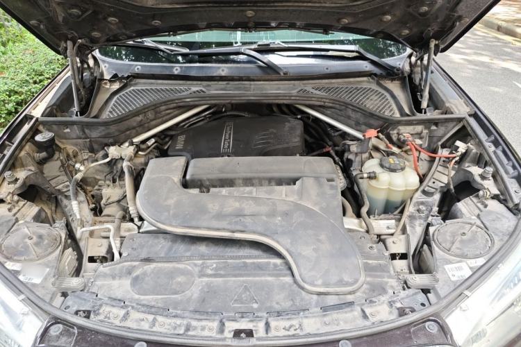 Used BMW X5 2017 xDrive28i Engine Bay