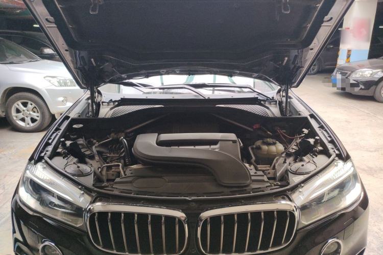 Used BMW X5 2017 xDrive28i Engine Bay