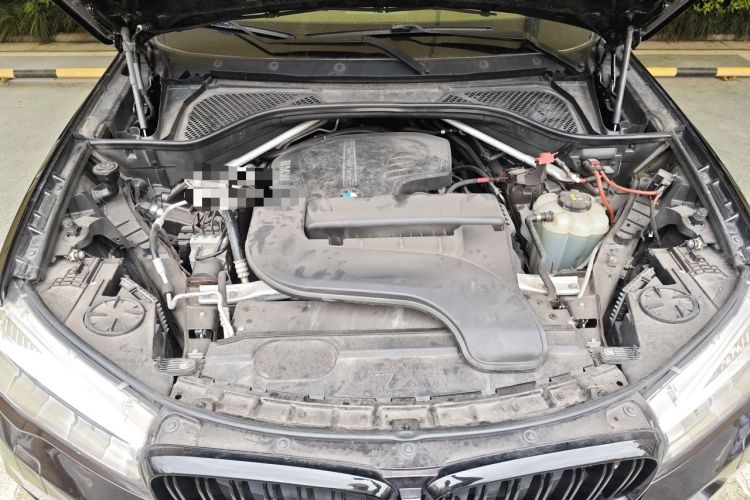 Used BMW X5 2017 xDrive28i Engine Bay