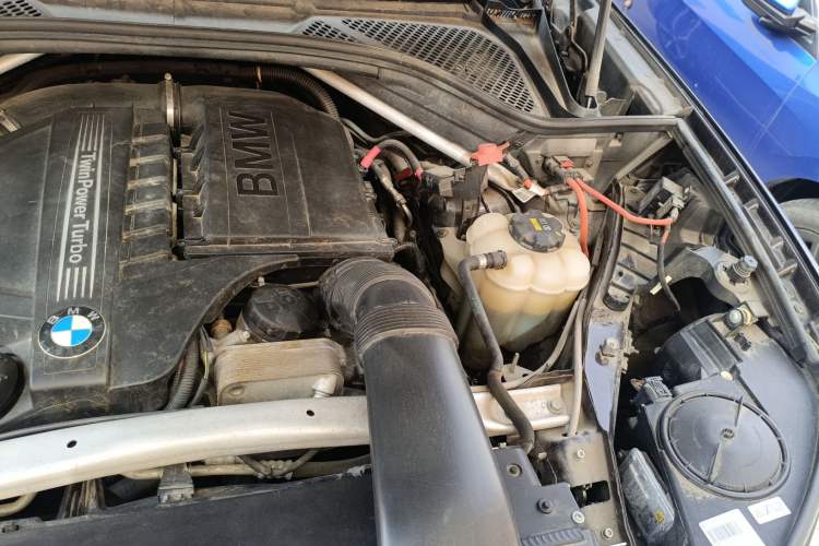 Used BMW X5 2017 xDrive35i Elegant Edition Engine Bay Left