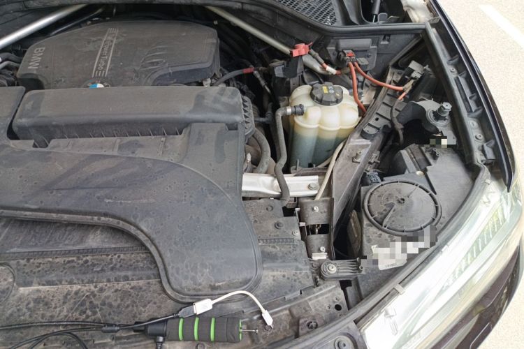 Used BMW X5 2017 xDrive28i Engine Bay Left