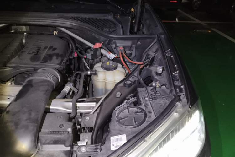 Used BMW X5  Engine Bay Left