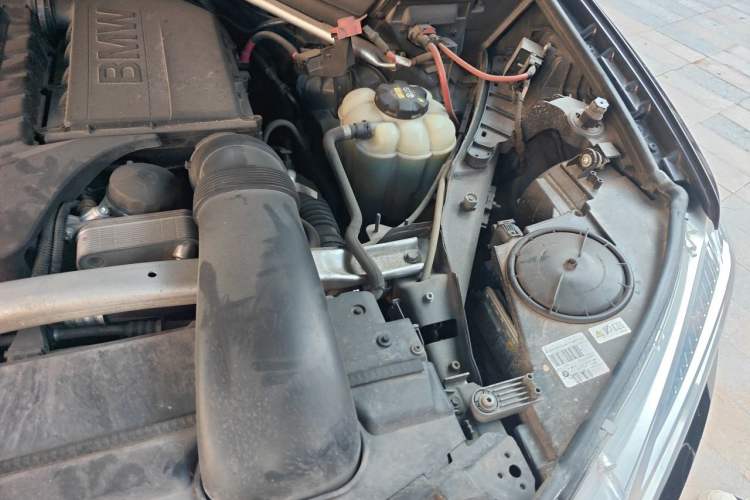 Used BMW X5 2017 xDrive35i Elegant Edition Engine Bay Left