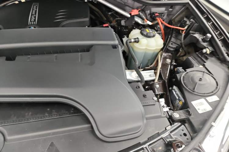 Used BMW X5 2017 xDrive28i Engine Bay Left
