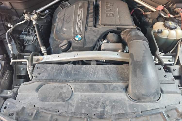 Used BMW X5 2017 xDrive35i Elegant Edition Engine Bay