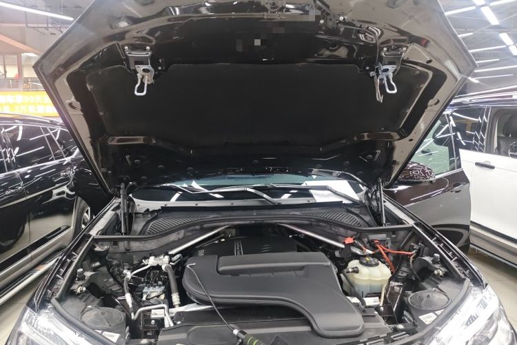 Used BMW X5 2017 xDrive28i Engine Bay