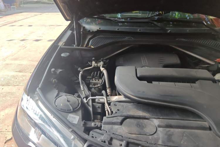Used BMW X5 2017 xDrive28i Engine Bay Right