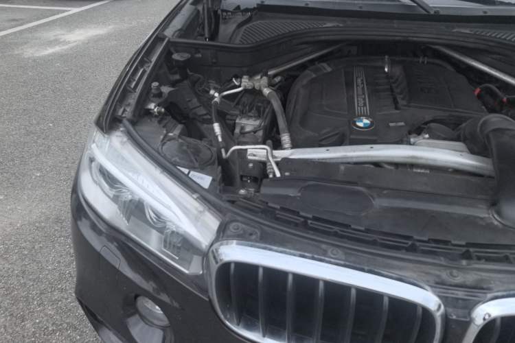 Used BMW X5 2017 xDrive35i M Sport Edition Engine Bay Right