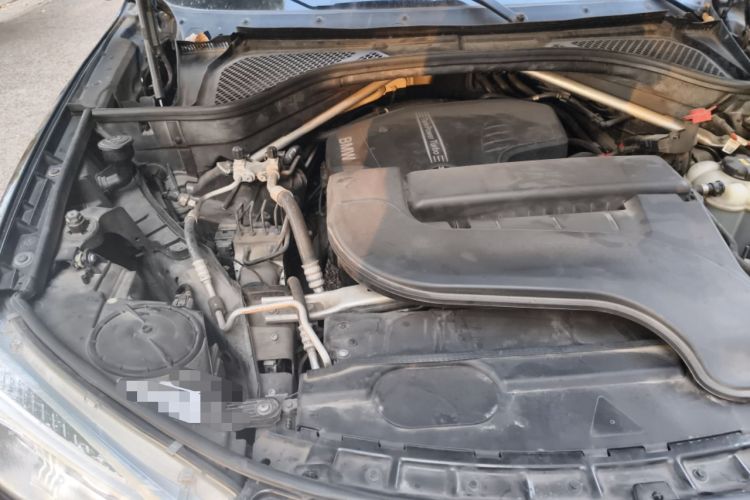 Used BMW X5 2017 xDrive28i Engine Bay Right